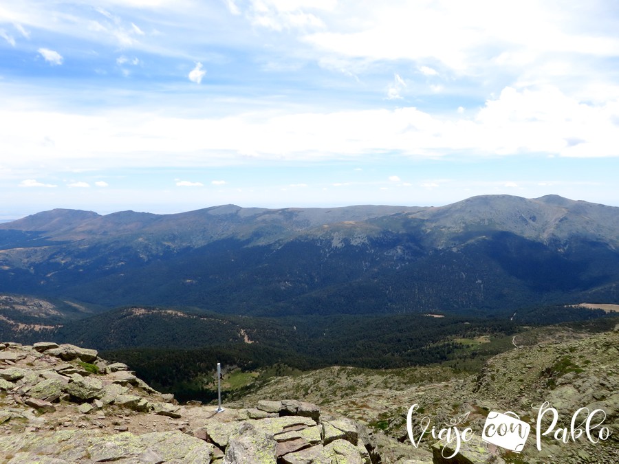 Vista desde el sendero de subida a Peñalara