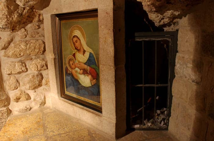 Cuadro de la Virgen amamantando al niño en la Gruta de la Leche Belén desde Jerusalén