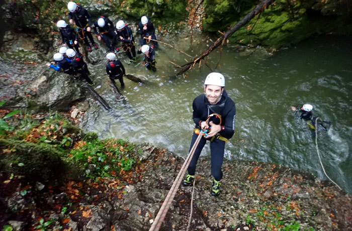 Un momento de la actividad de barranquismo en Bled