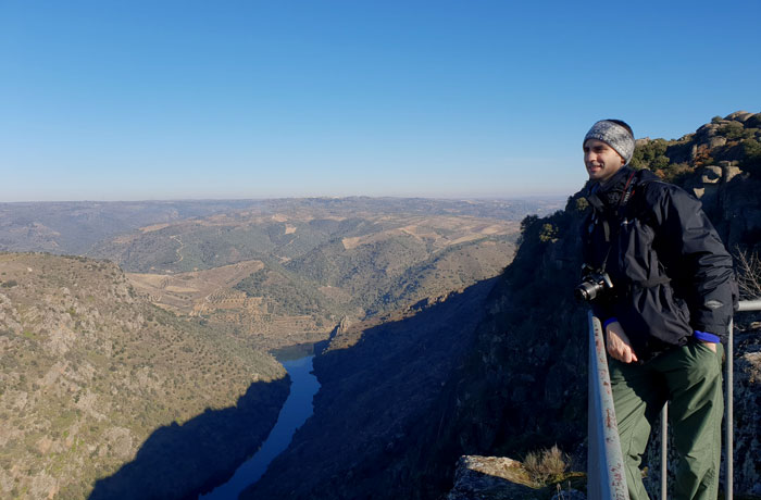 En el mirador de la ermita de Nuestra Señora del Castillo Arribes del Duero senderismo