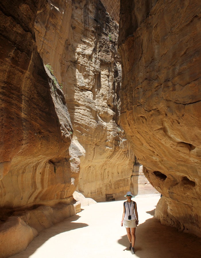 Estefanía en el Siq que ver en Petra