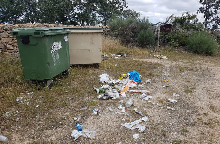 Basura al comienzo de la ruta