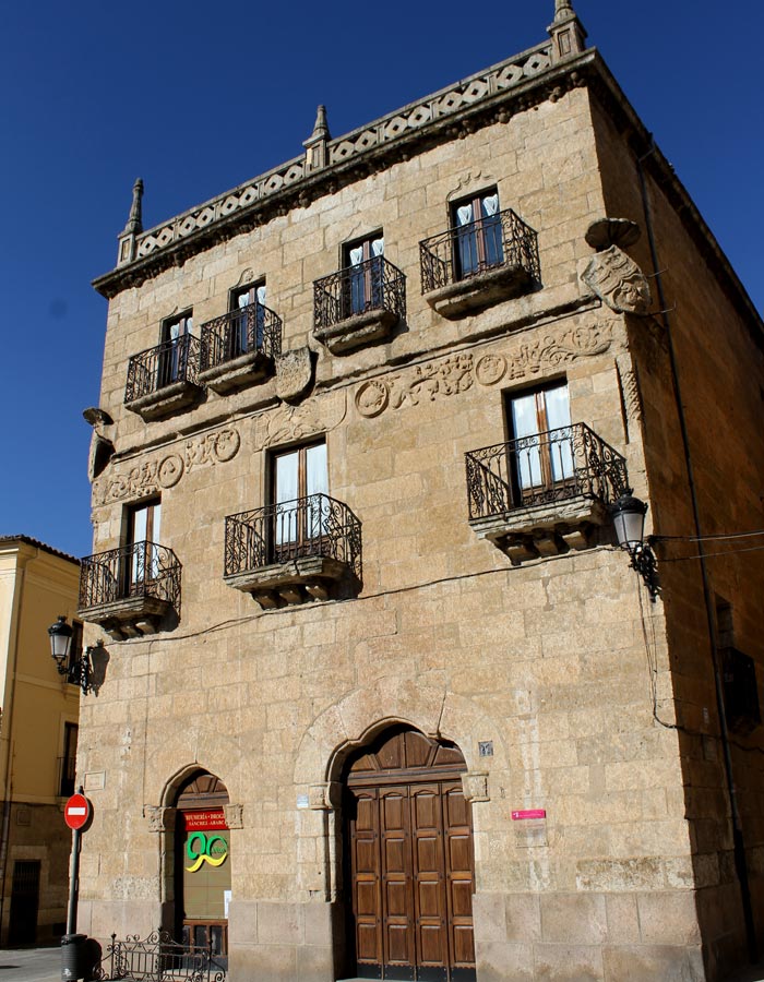 Casa del marqués de Cerralbo en la Plaza Mayor que ver en Ciudad Rodrigo