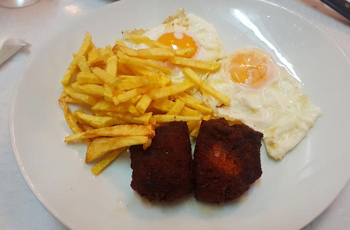 Huevos con farinato en El Sanatorio