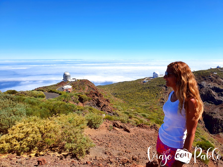 Vistas de algunos de los telescopios del Roque de los Muchachos