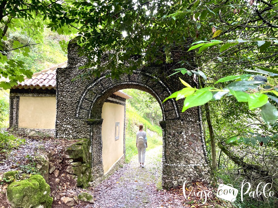 Uno de los senderos de Bussaco