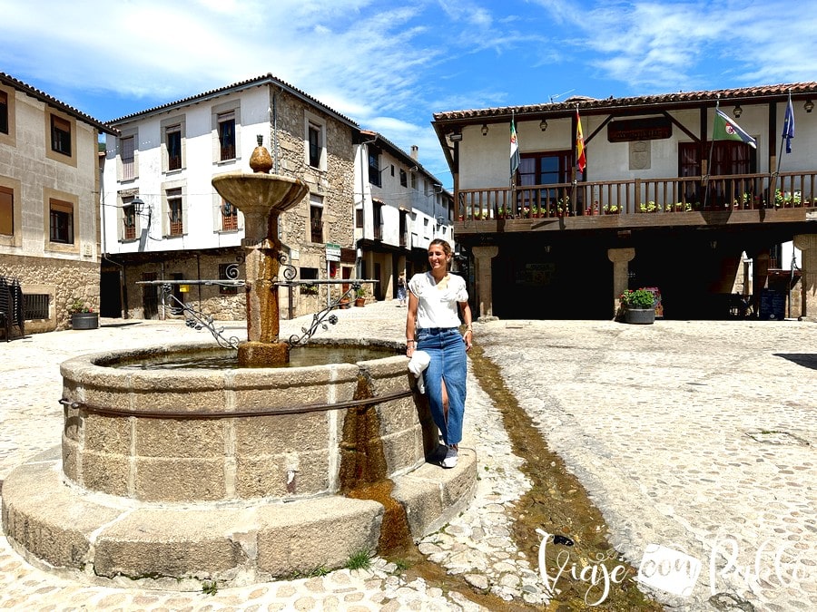 Plaza Mayor de San Martín de Trevejo