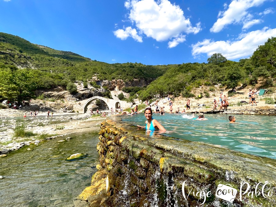 Termas de Bënjë y Përmet, uno de los lugares a los que solo se puede llegar en coche