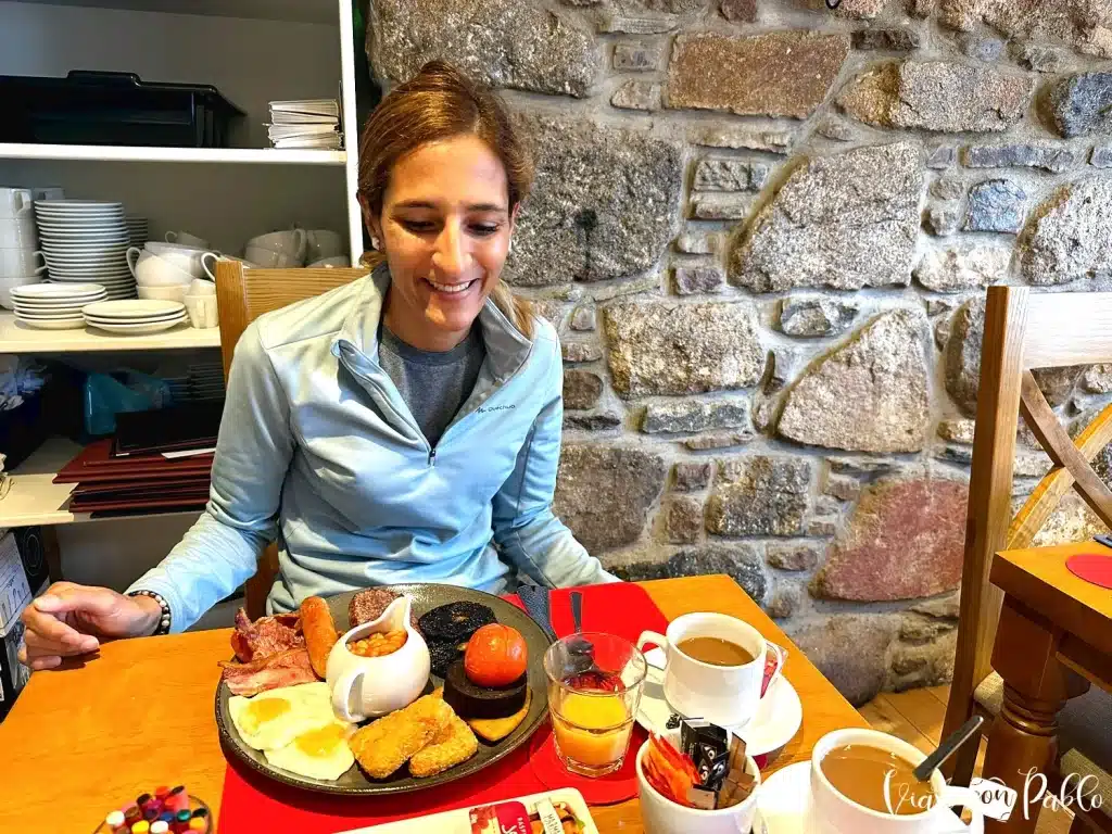 Desayuno típico escocés